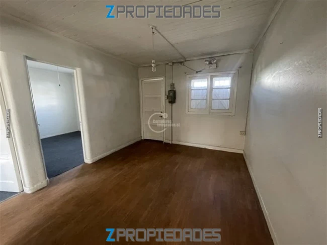 Arriendo Santiago, Erasmo escala-esperanza