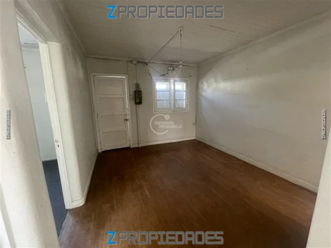 Arriendo Santiago, Erasmo escala-esperanza