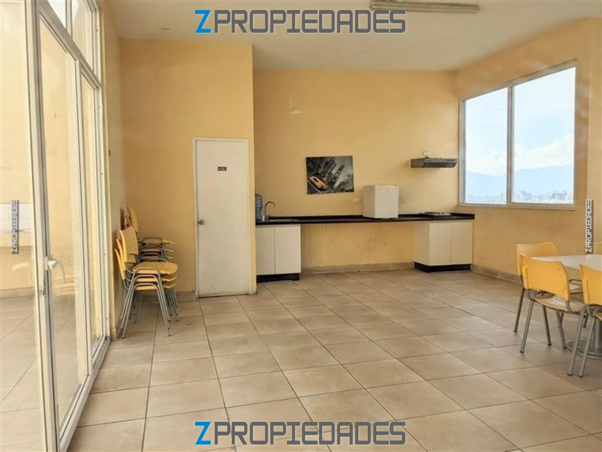 Arriendo, Estación Central. 3 cuadras las rejas
