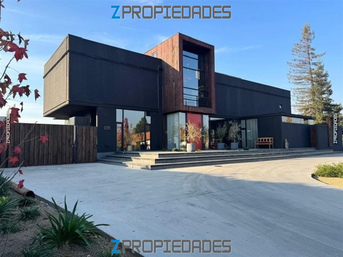 Venta de Casa Requínoa, Moderna casa