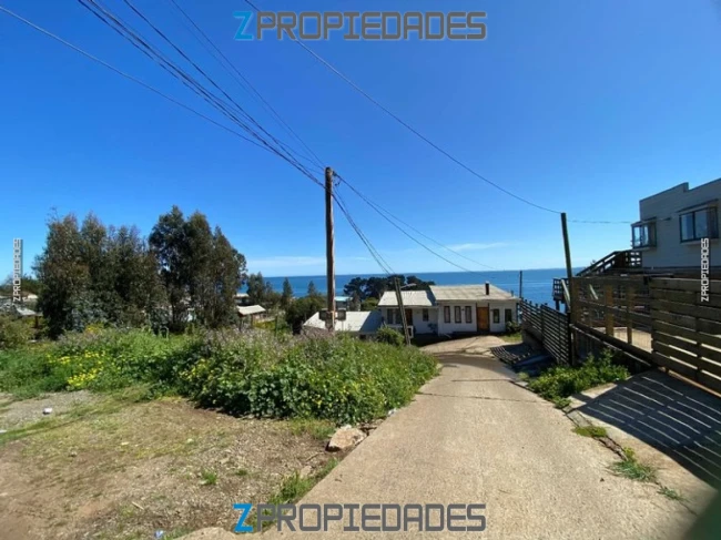 Venta de Casa  Pelluhue, vista privilegiada al mar