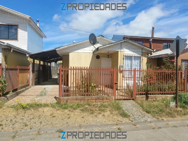 Venta de Casa Mariquina, cercana a la plaza