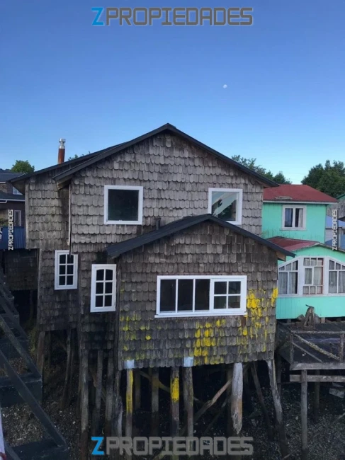 Venta de Casa Quemchi, palafito para Hotel