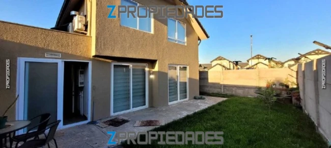 Casa dentro del condominio Laguna Norte