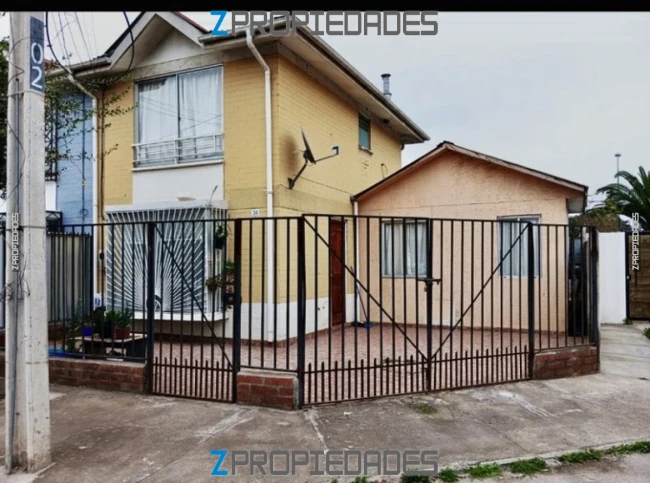 Se arrienda anplia casa en villa los prados melipi
