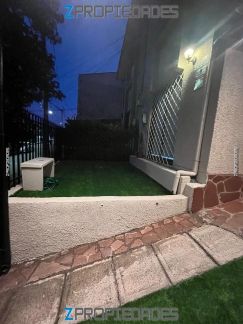 Casa impecable de 2 pisos