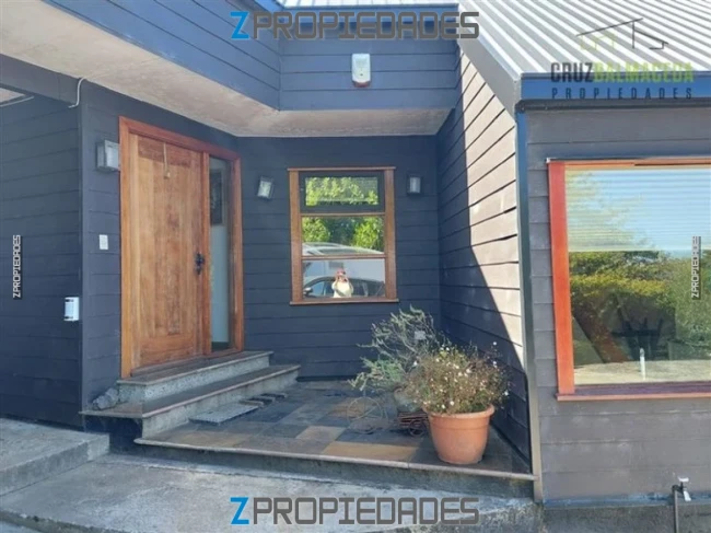 Se vende o arrienda amplia casa de 432 m2