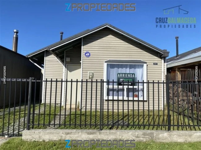 Se ofrece en arriendo una acogedora casa