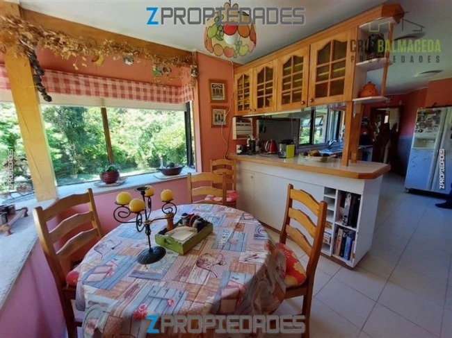 Se vende o arrienda amplia casa de 432 m2