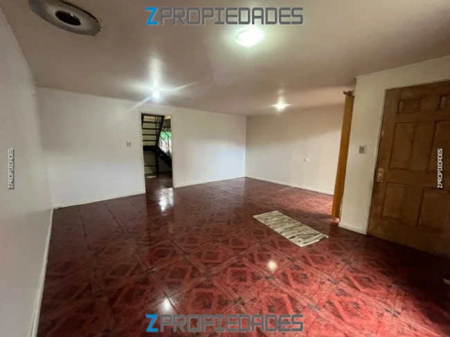 Se arrienda casa de dos pisos muy cerca de la PDI