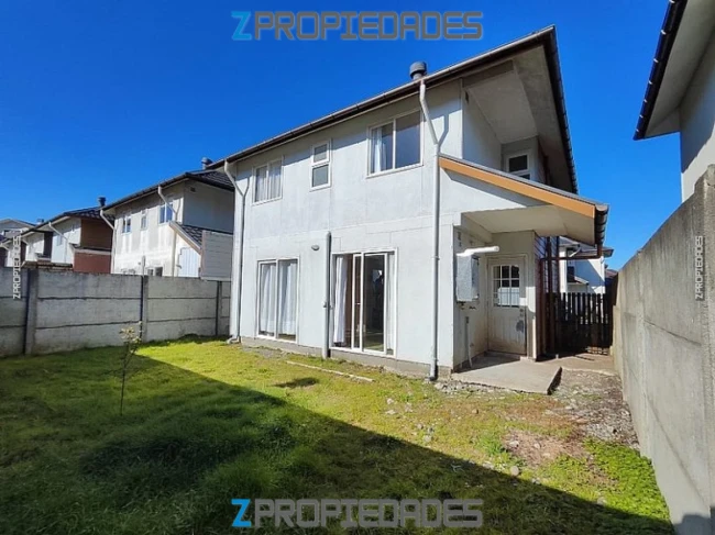 ¡Descubre esta acogedora casa!