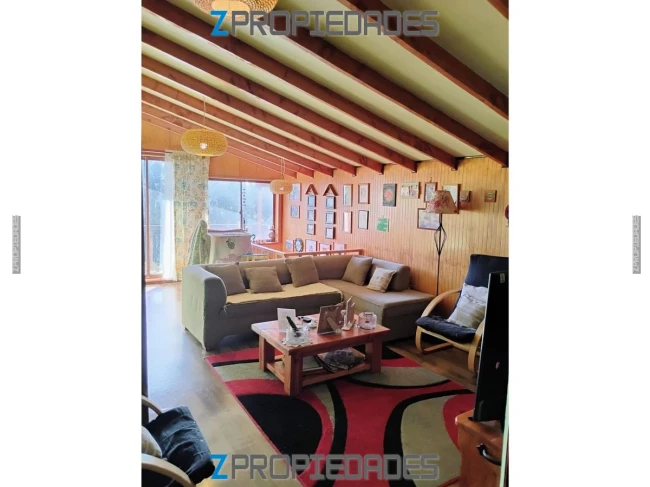 Se vende una hermosa y amplia casa