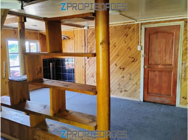 Se vende casa de dos pisos