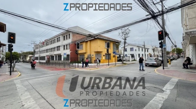 Adquiere esta propiedad comercial de 131 m2