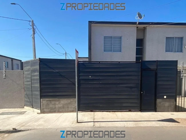 Casa esquina en Venta en Caleta San Pedro