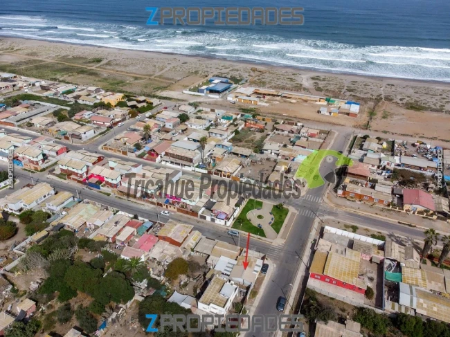 Venta de casa esquina en Caleta San Pedro