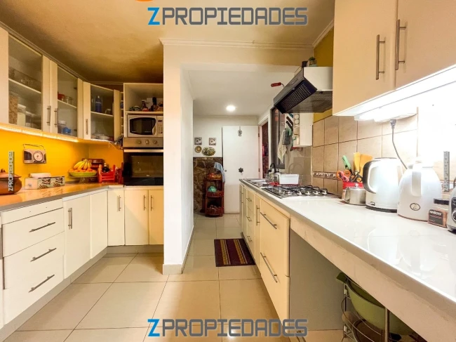 Casa en Venta a Pasos de Av. Juan Cisternas –