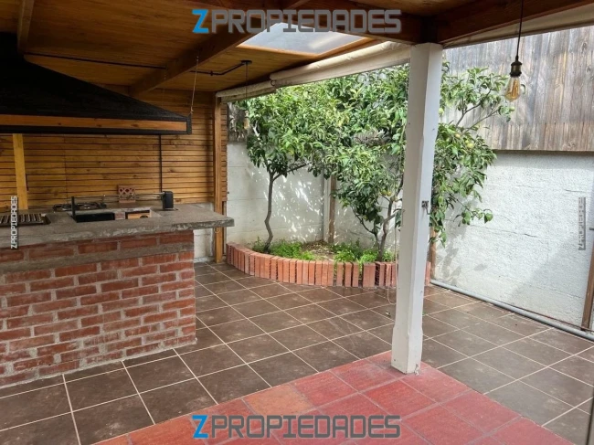 Se vende hermosa casa muy bien distribuida