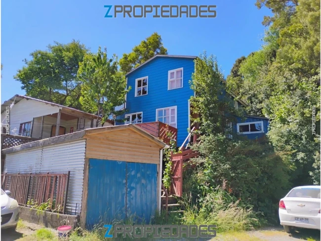 Se vende casa de dos pisos