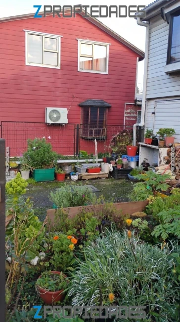 Se vende amplia casa en buen estado de mantención