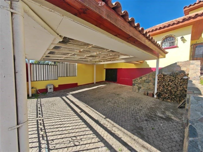 Se Arrienda Gran Casa de 6H 4B