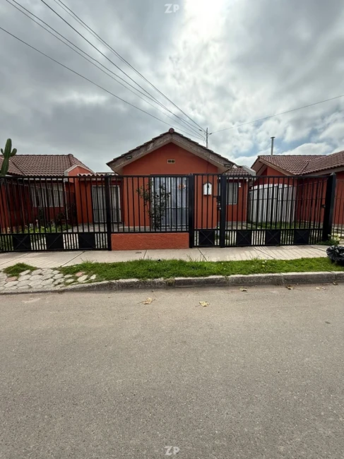 En arriendo casa aislada de amplios espacios