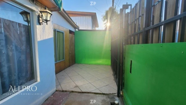 Casa en venta en Villa Arcoíris, regularizada