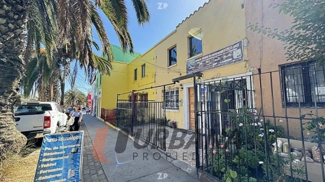 Arriendo casa comercial