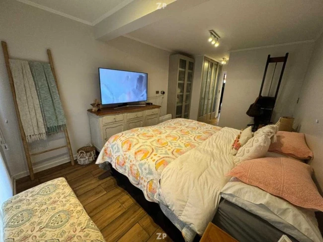 Descubre tu nuevo hogar en la vibrante comuna!