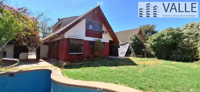 Venta de Casa aplitud comercial en plena Avenida