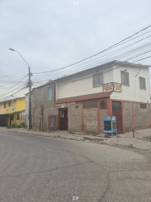 Venta de Casa Hermosa casa con Local Comercial