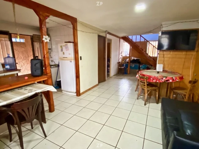 Venta de Casa 5 dormitorio para 3 vehículos