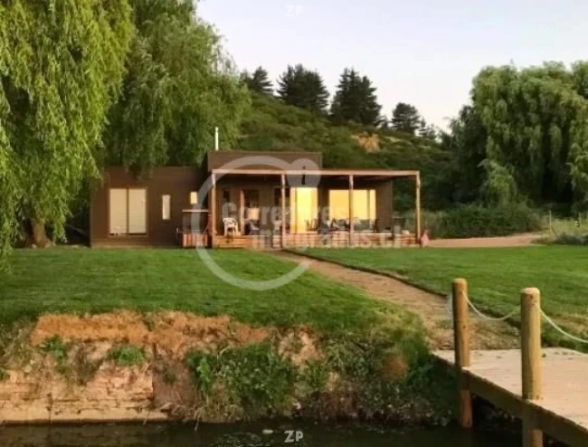 Parcela con Moderna casa de 180m en terreno 