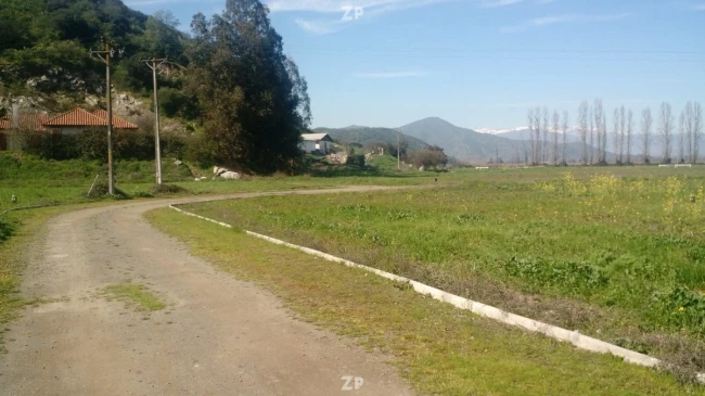Parcela urbanizada en condominio