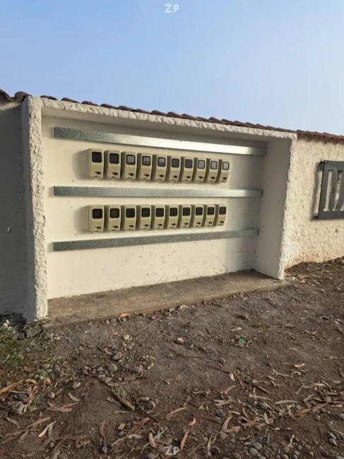  Parcelas con acceso a agua y postacion de luz