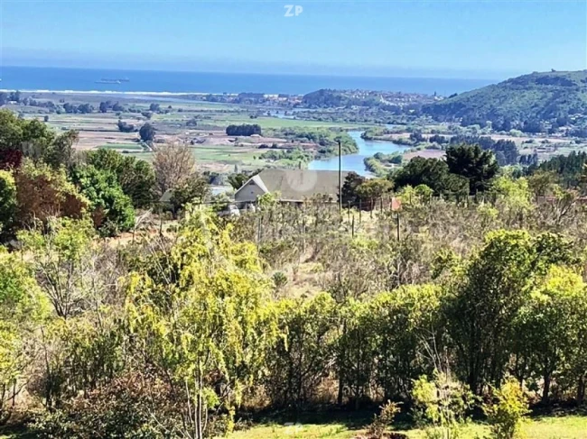Excelente parcela con casa mediterránea impecable