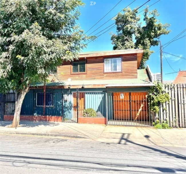 Se vende casa valorada en UF 2.293,00