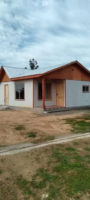 Parcela en venta con CASA NUEVA  A ESTRENA