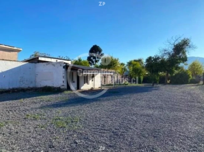 Se vende terreno industrial de 849 m²