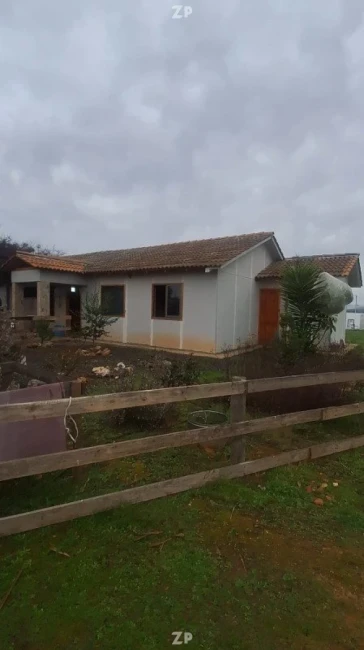  parcela con una nueva construcción y piscina