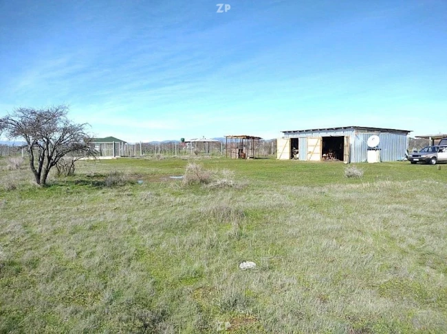 Se vende parcela de 5.000m2  Sector seguro