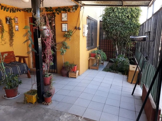 Venta acogedora casa en Villa El Sendero de Quillo