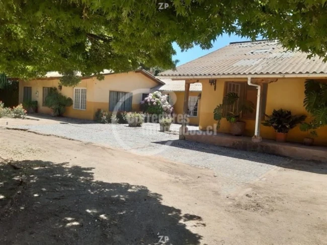 Parcela con 7 hectáreas y una casa