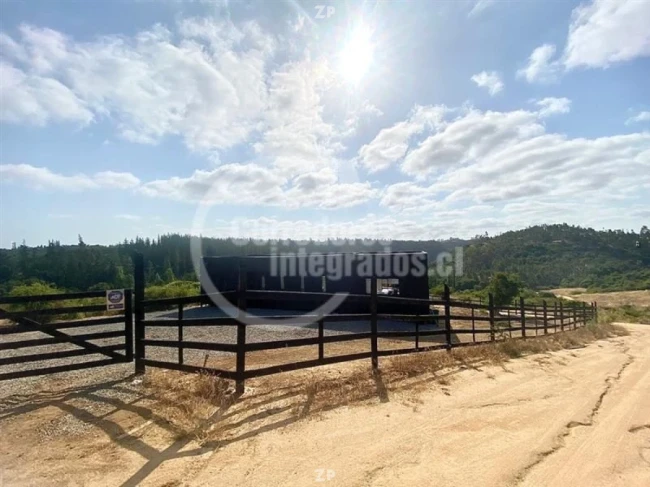 Vende casa en parcela de 5.000m2 con aproximado