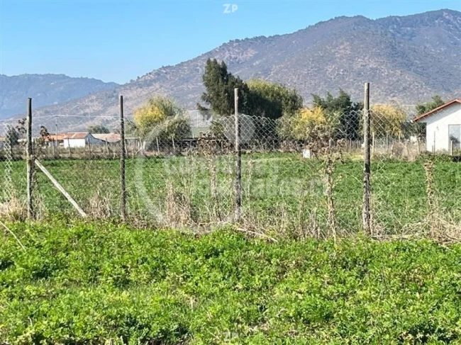 Espectacular parcela cuenta con un amplio terreno