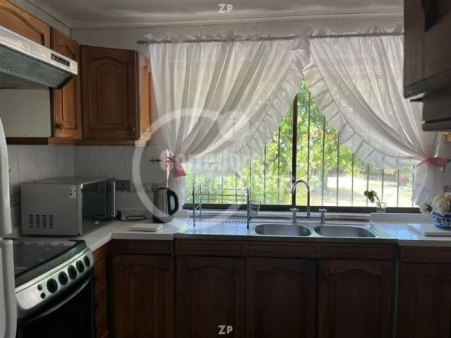 Parcela con casa, 4 dormitorios y 3 baños