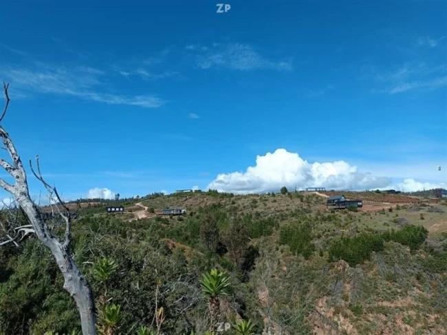 Se vende parcela con exclusiva vista al mar