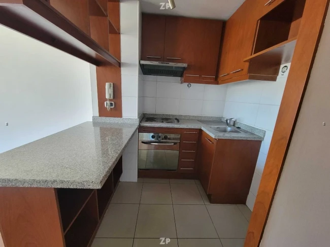  departamento, cuenta con ESTACIONAMIENTO y BODEGA