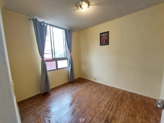 Se  Arrienda departamento Metro Cumming