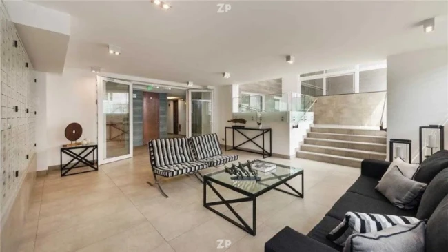 Departamento privilegiado cerca metro Santa Lucía